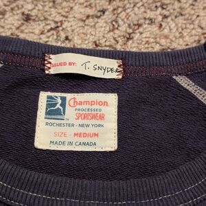 Champion Men's Blue Sweater